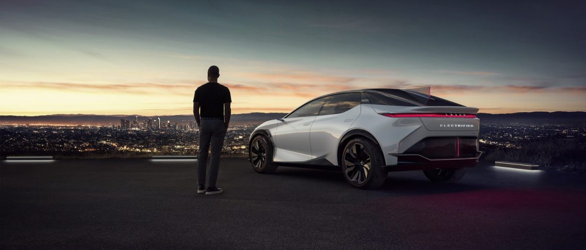 Her er tann nýggji Lexus L-FZ elbilinurin