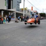 Svaklig kassabils-kappkoyring í Ekvador