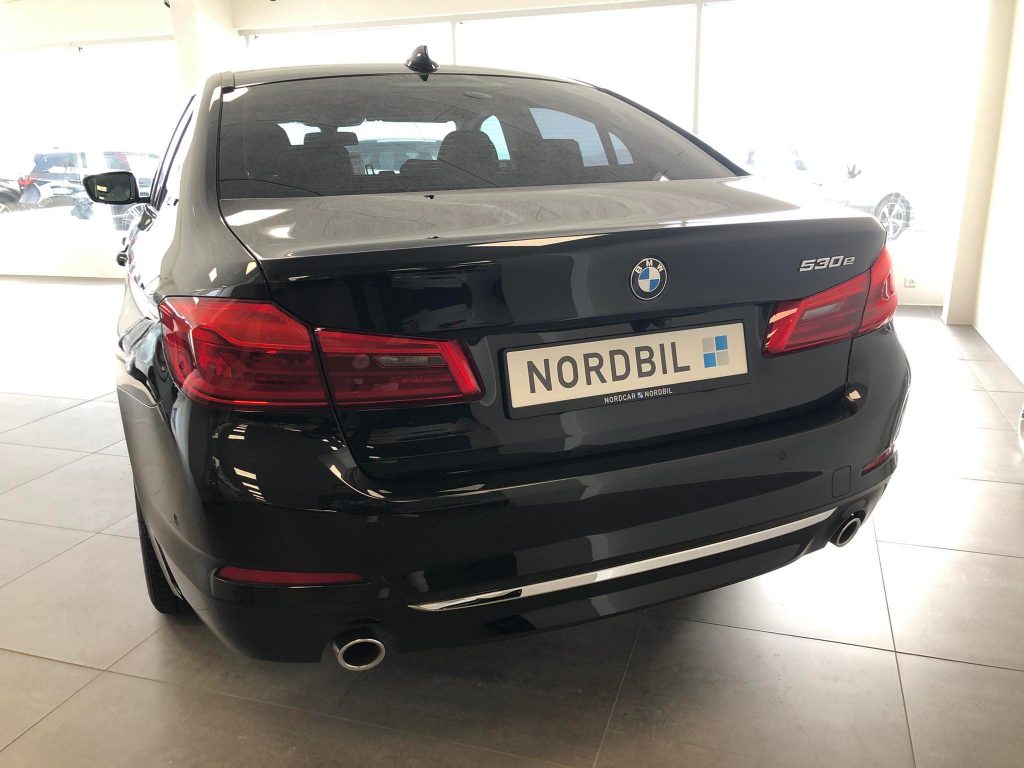 2018 BMW 530e 2.0T