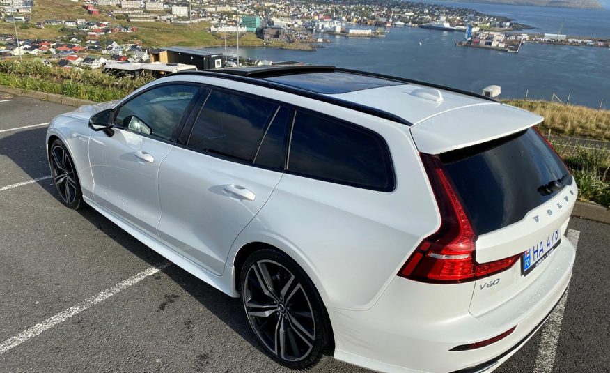 2020 Volvo V60 R-design mild Hybrid