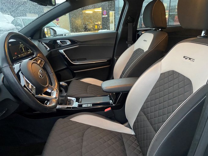 2021 KIA Proceed