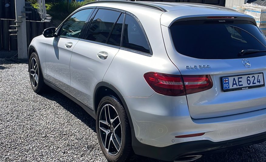 2019 Mercedes GLC300