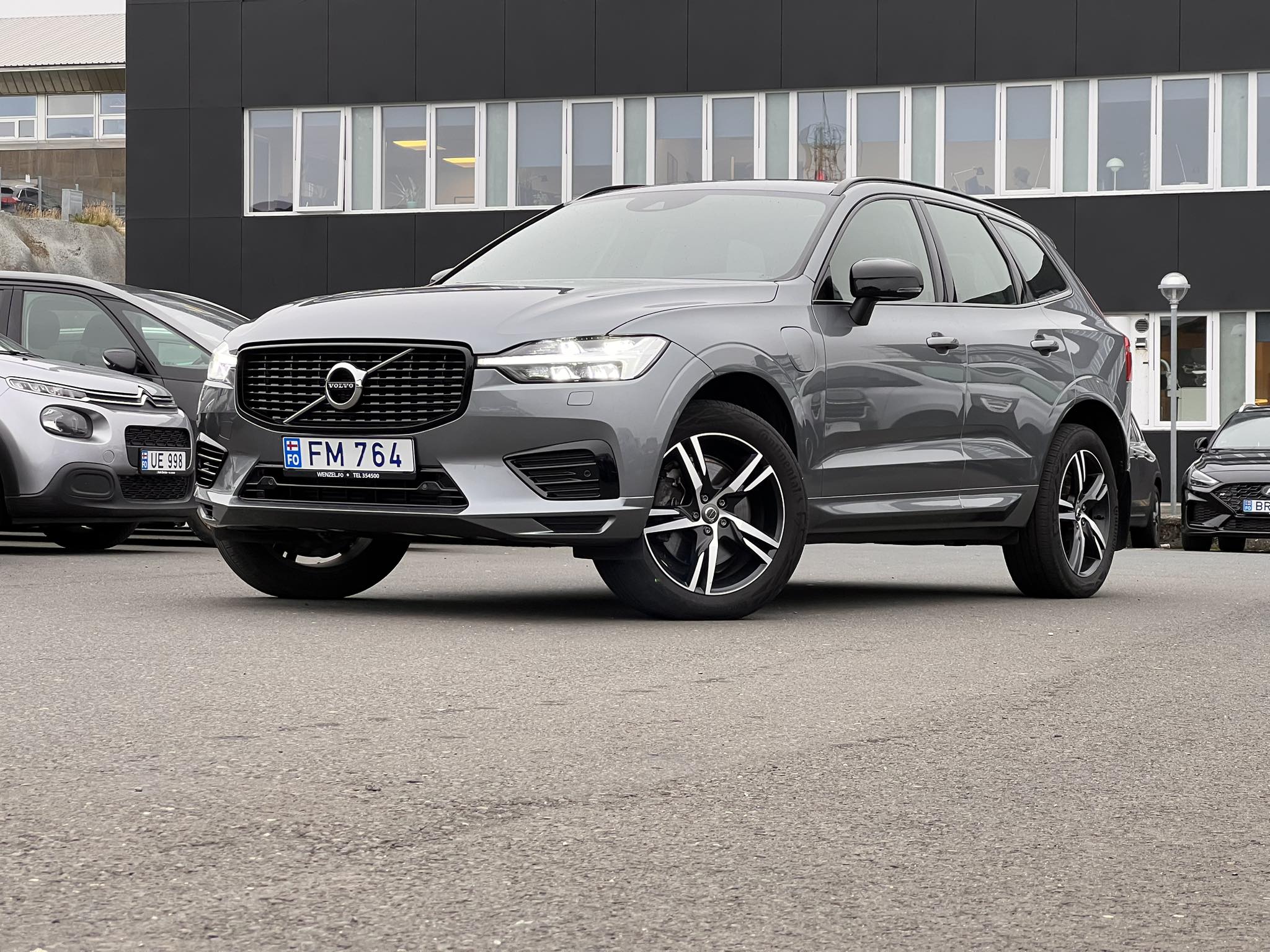 2021 Volvo XC60 AWD Recharge R-design