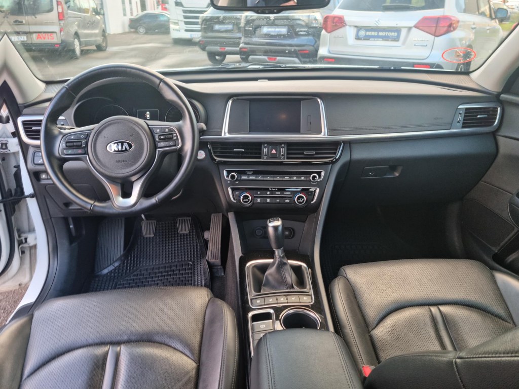 2018 KIA Optima 1.7