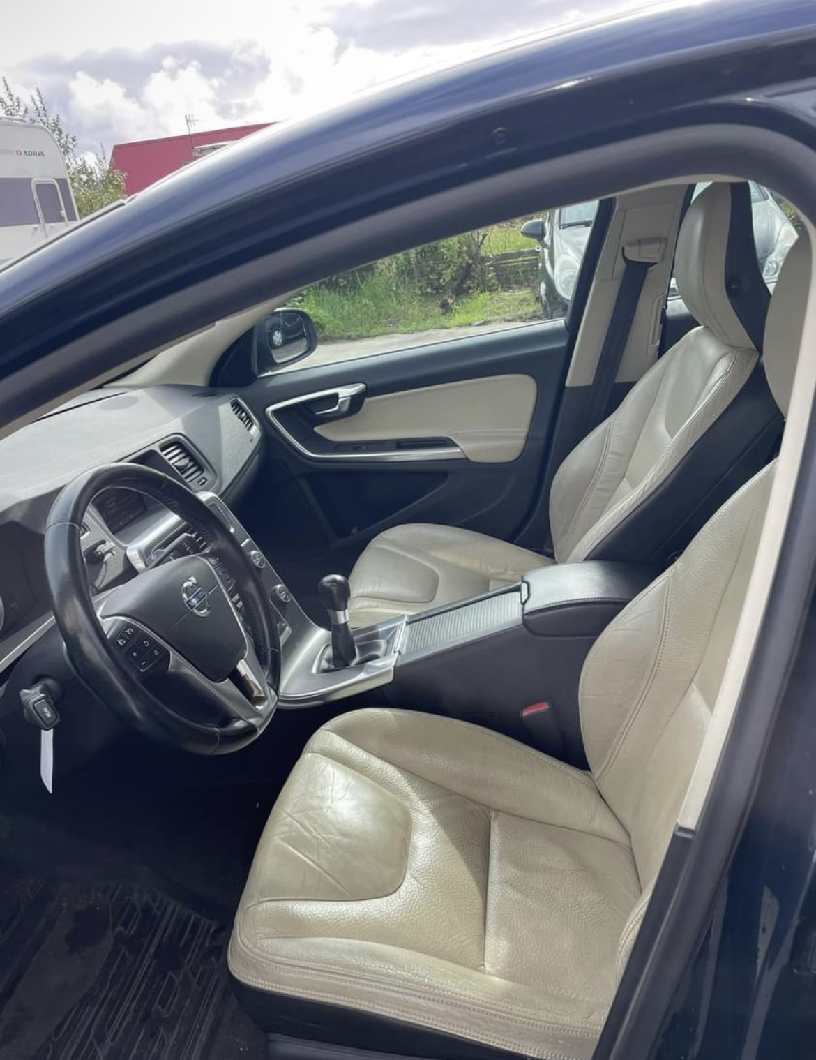 2011 Volvo S60 T3