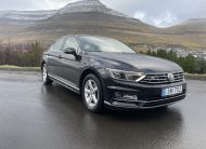 2017 VW Passat R-line