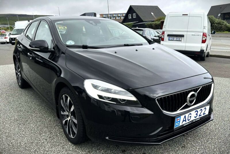 2019 Volvo V40 T3