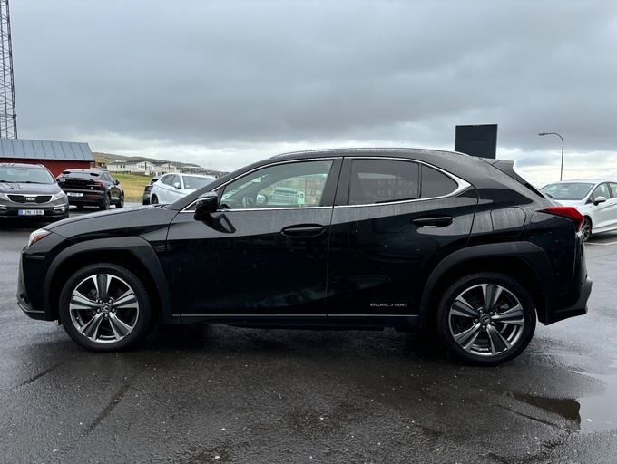 2021 Lexus UX300E