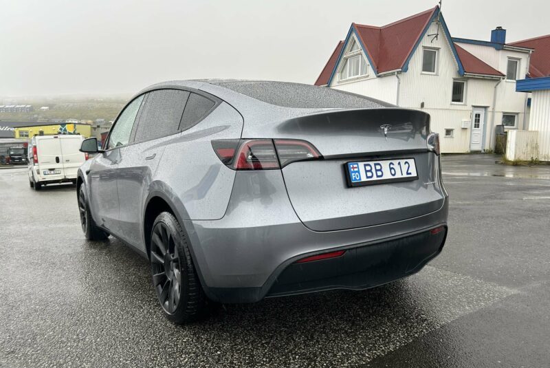 2024 Tesla Model Y Long Range