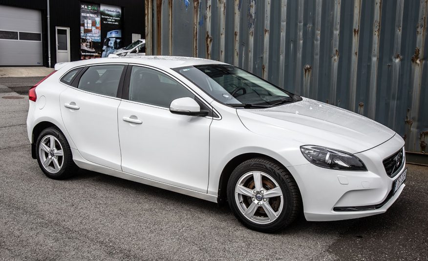 2015 Volvo V40