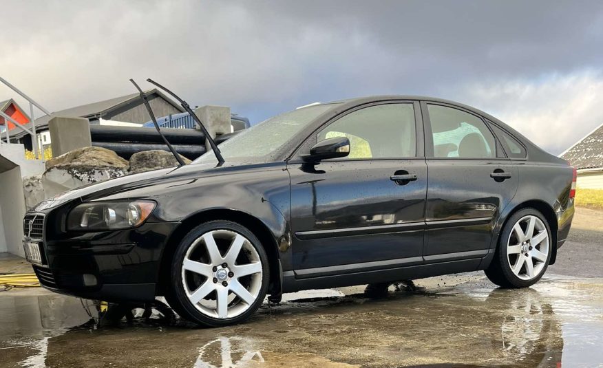 2005 Volvo S40