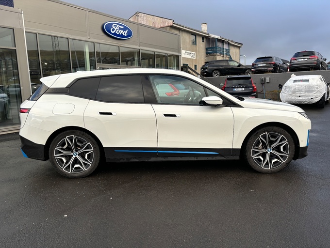 2022 BMW IX xDrive