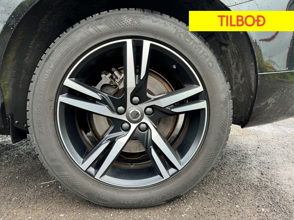 2022 Volvo XC60 R-Design T8