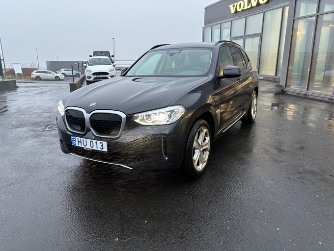 2021 BMW IX3