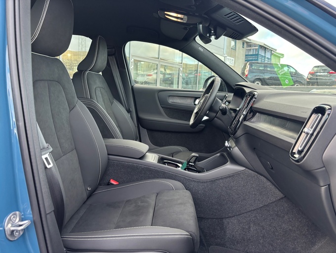 2024 Volvo XC40 Plus Twin Demobilur