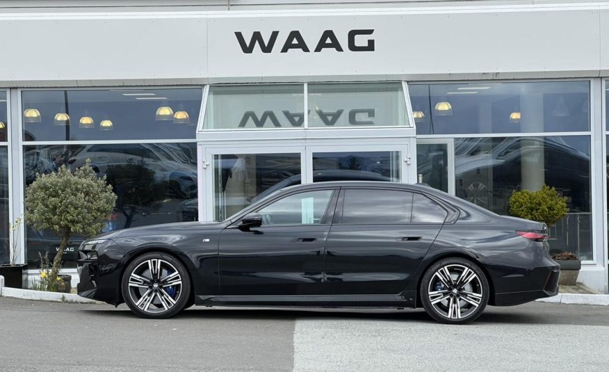 2023 BMW I7 xDrive60 M-Sport Pro