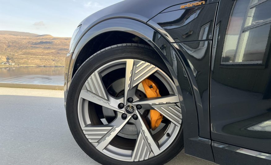 2022 Audi E-tron Sportcoupé, Black Edition S-Line
