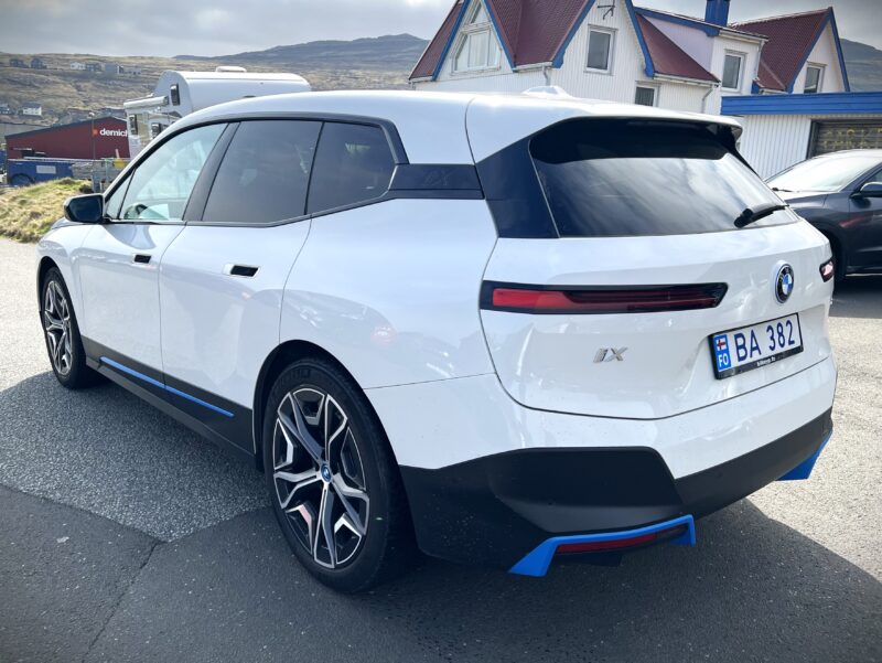 2022 BMW iX40 xDrive