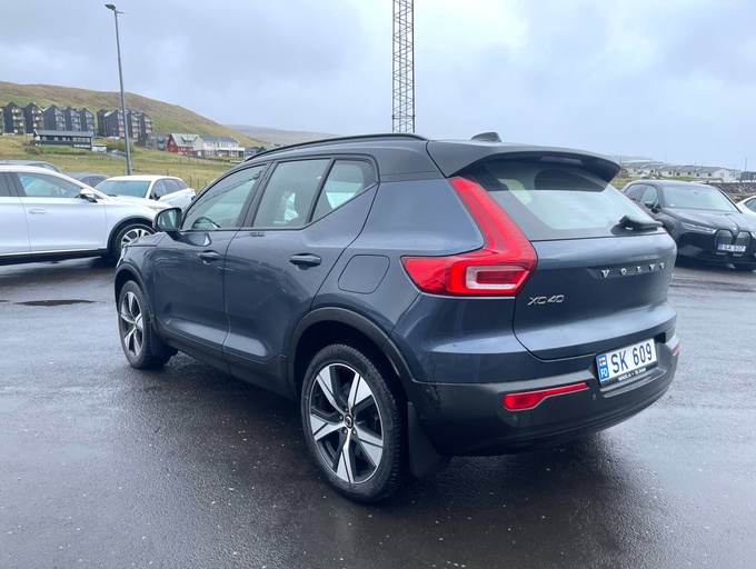 2022 Volvo XC40 P6 Recharge Pro