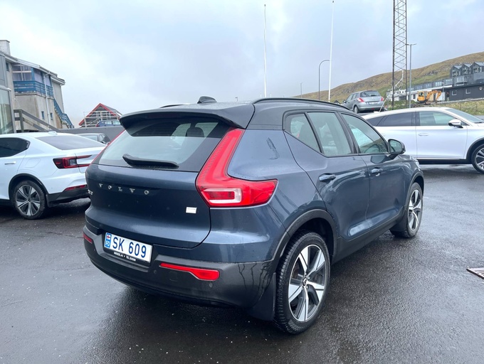 2022 Volvo XC40 P6 Recharge Pro