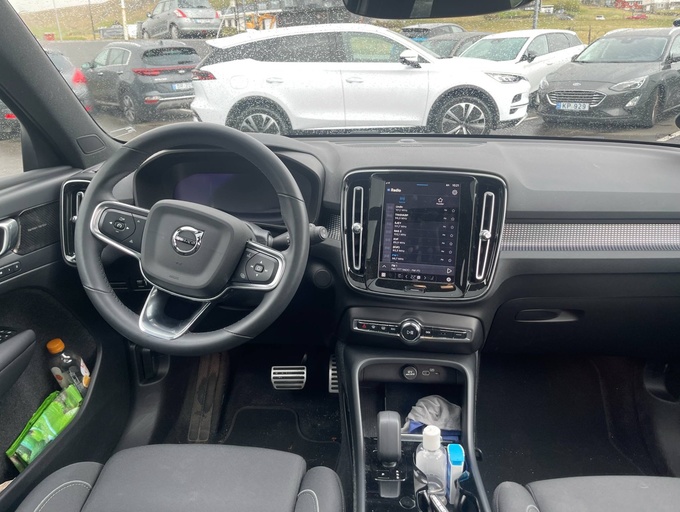 2022 Volvo XC40 P6 Recharge Pro
