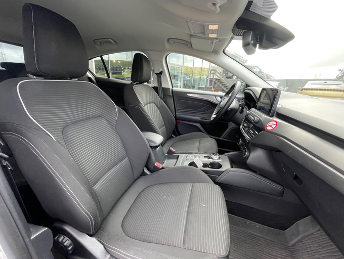 2022 Ford Focus Titanium 1.0T