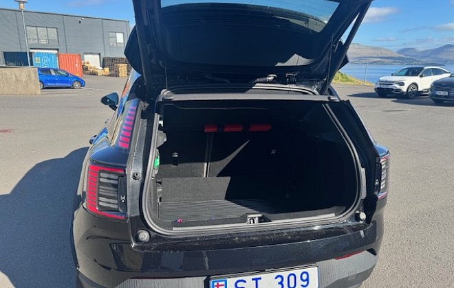 2024 Volvo EX30 Twin Motor Performance