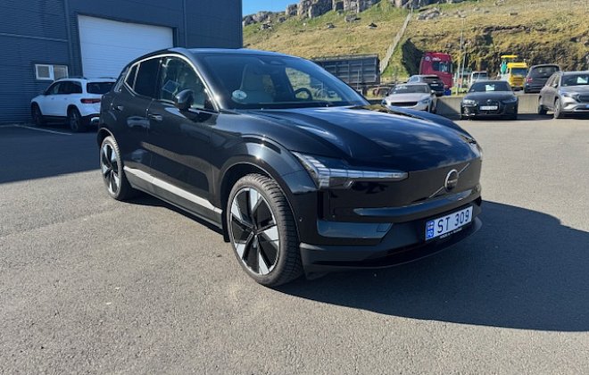 2024 Volvo EX30 Twin Motor Performance