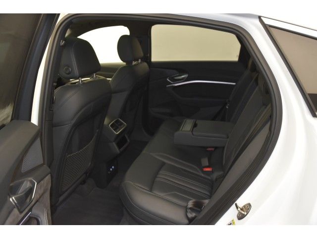 2021 Audi E-tron, 50