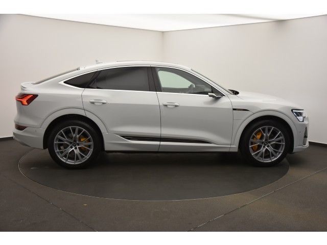 2021 Audi E-tron, 50