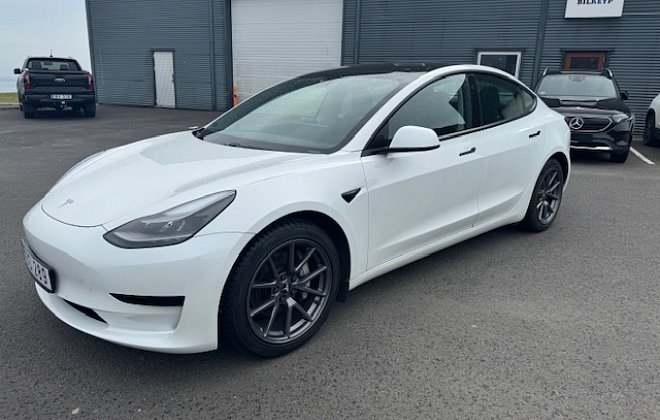 2021 Tesla Model 3 Standard Range
