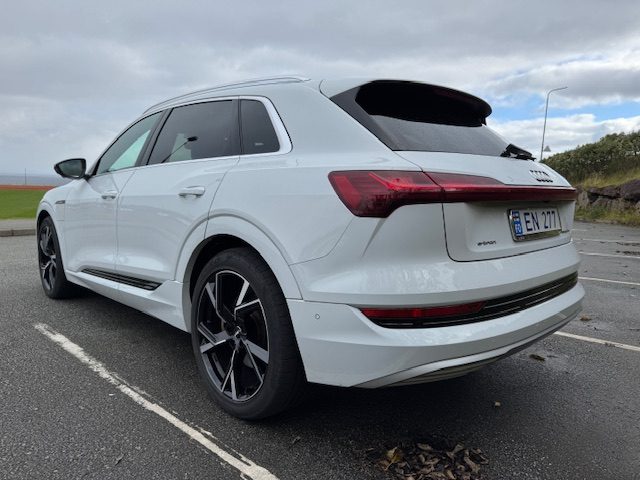 2020 Audi e-tron 50
