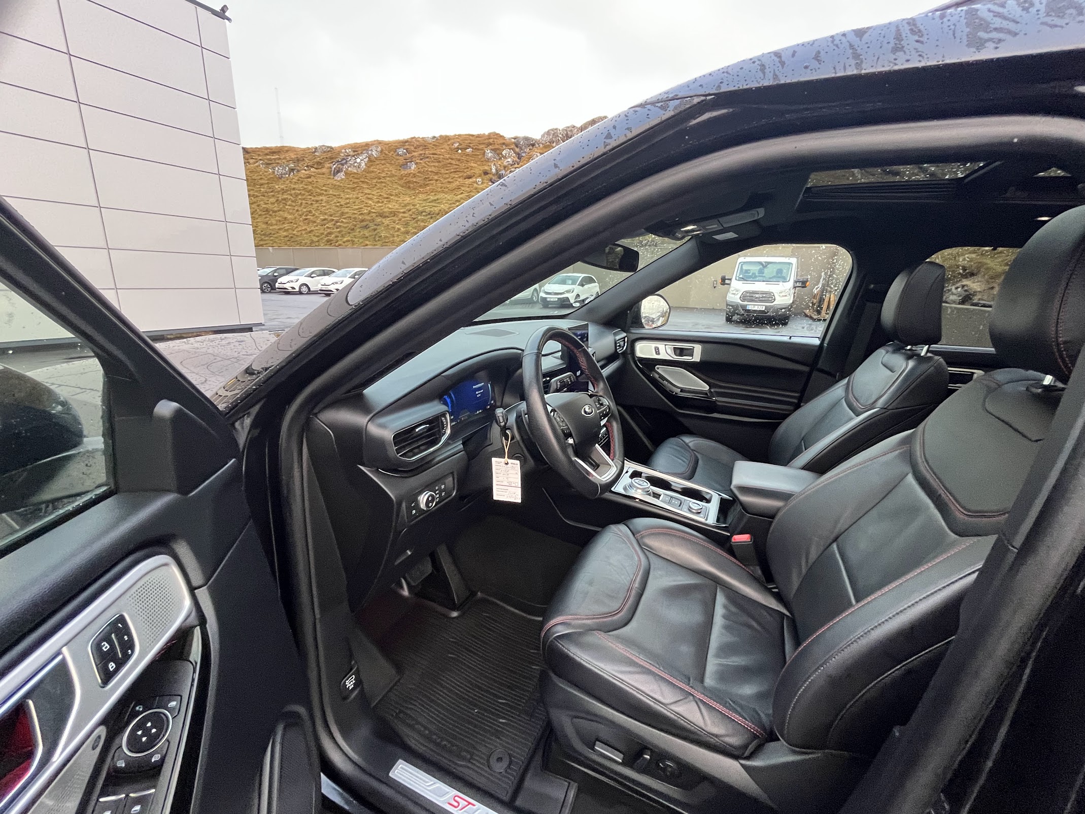 2021 Ford Explorer ST line Plug in hybrid