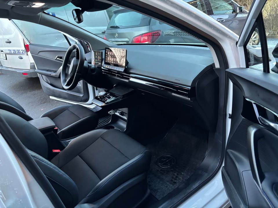 2024 MG Luxury Long Range