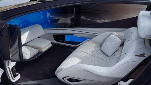 cadillac-innerspace-concept-interior 04